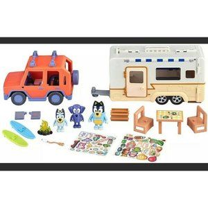 Bluey Ultimate Caravan Adventures, Camper Playset with Three 2.5-3" Figures